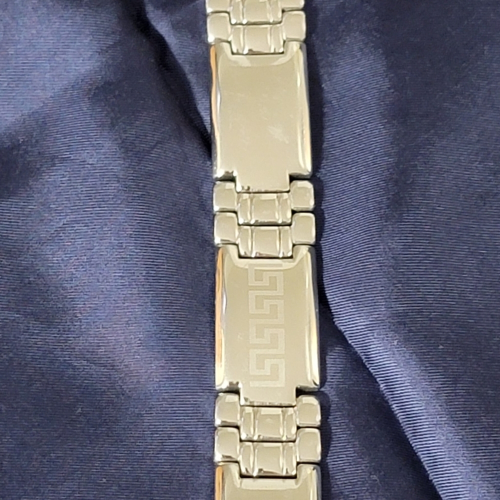 Men's jewelry